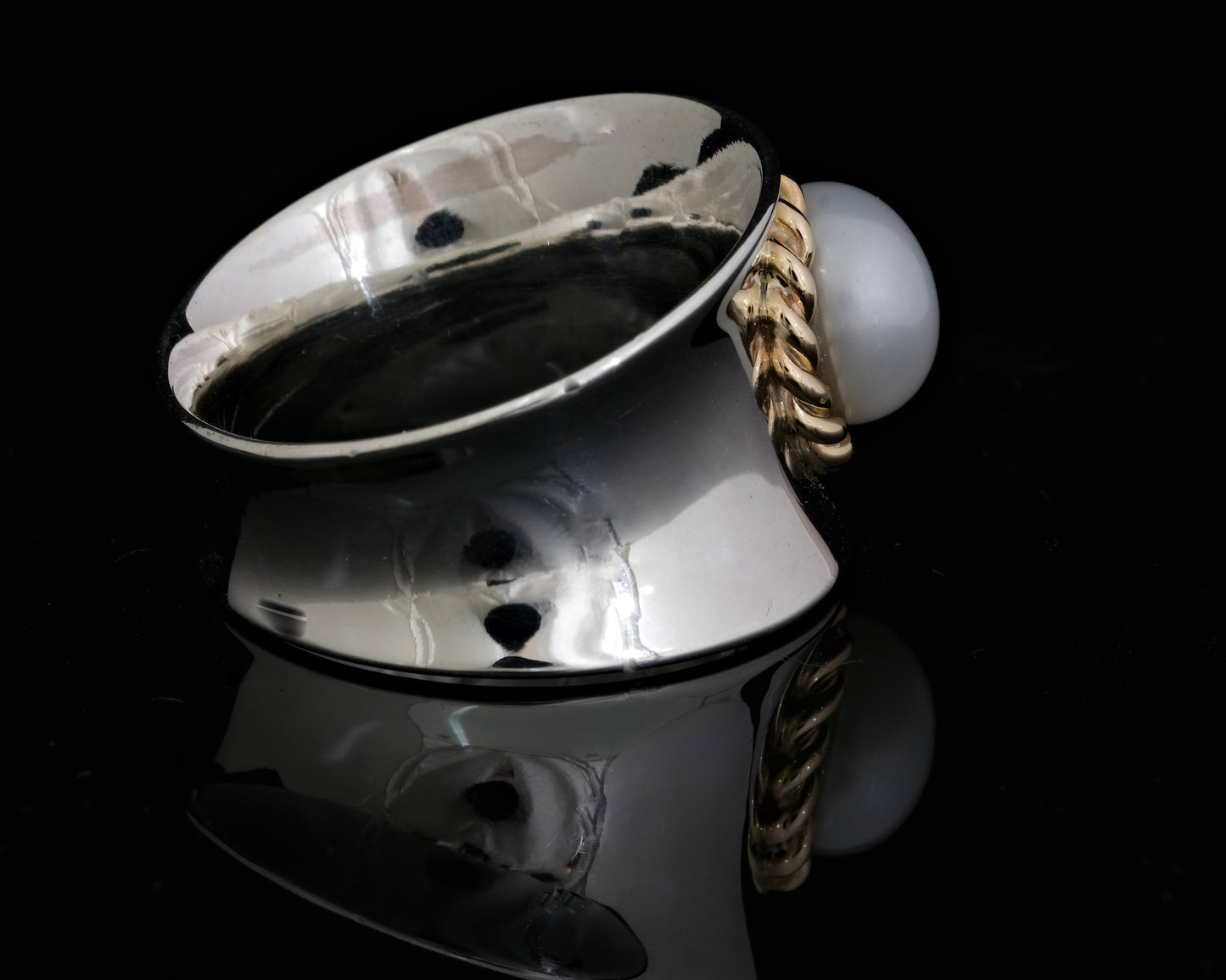 Silver and Gold, Pearl Ring