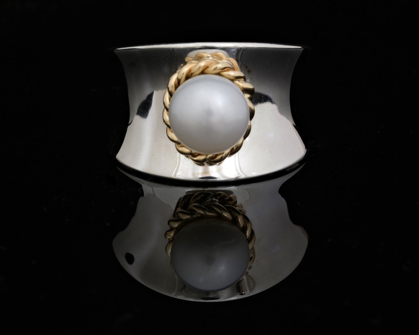 Silver and Gold, Pearl Ring