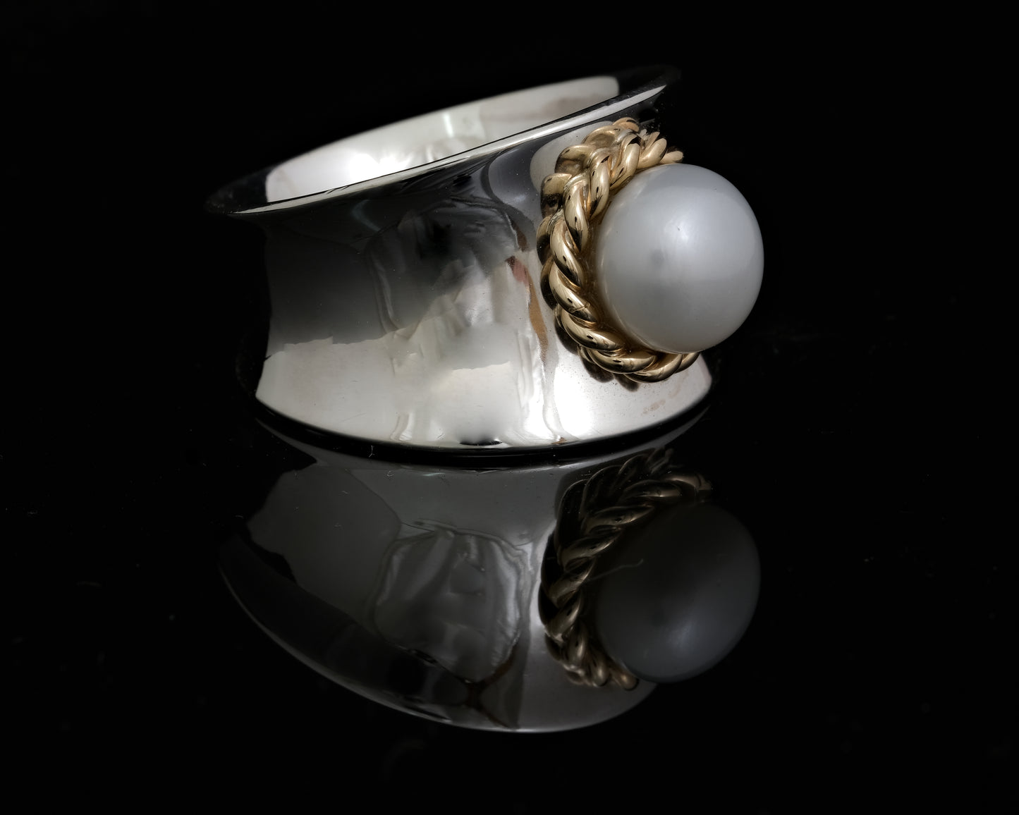 Silver and Gold, Pearl Ring
