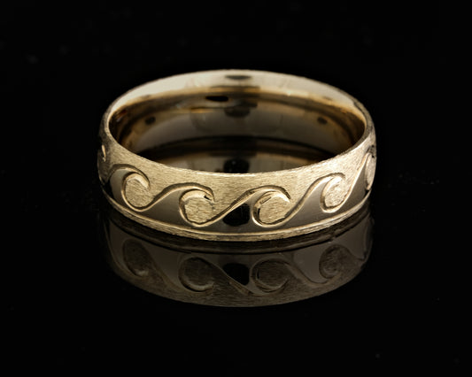 Gold Wave Pattern Ring