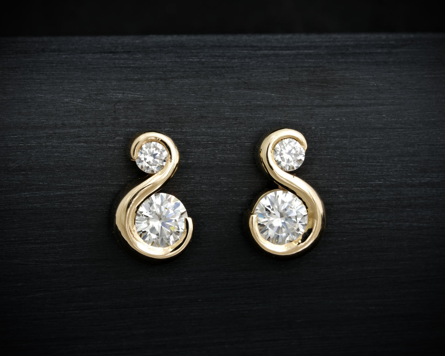 9ct Yellow Gold Moissanite Swirl Studs