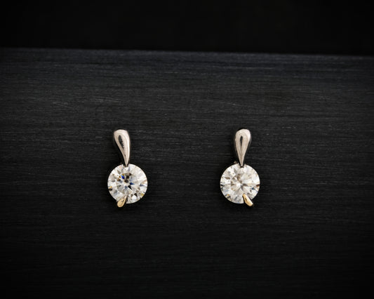 9ct Two tone & Moissanite studs