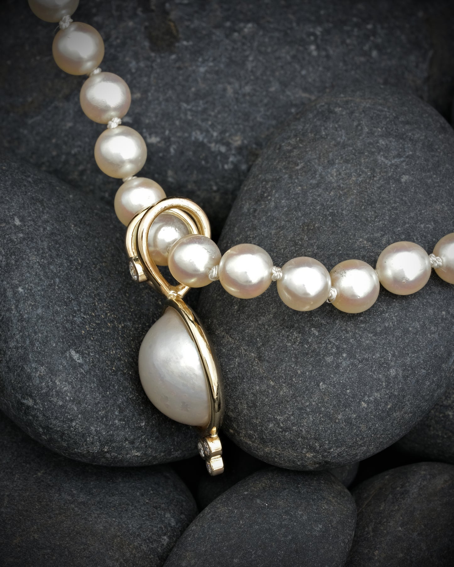 Mabe and Diamond Gold Pendant