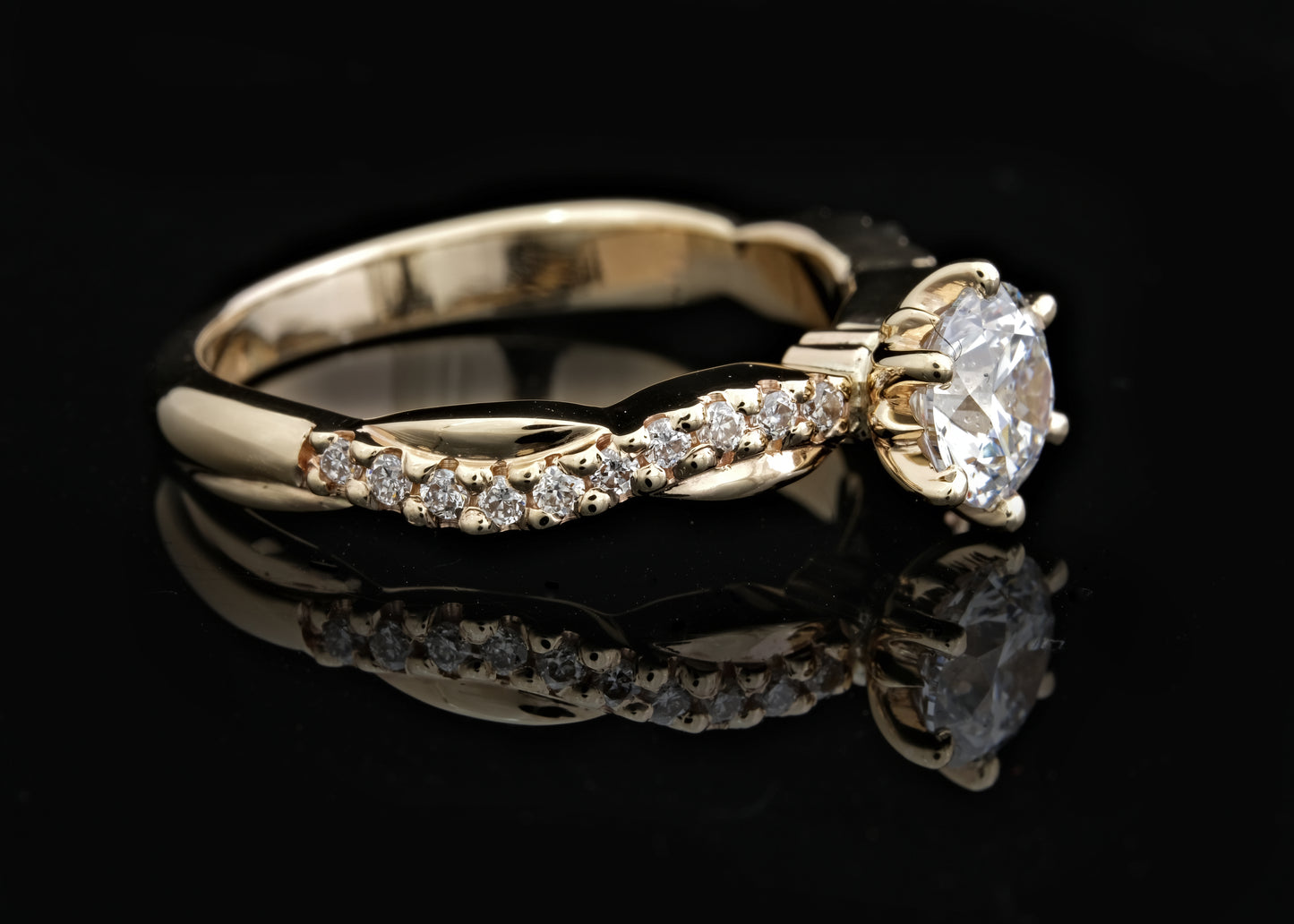 9ct Yellow Gold and Lab Grown Diamond Ring