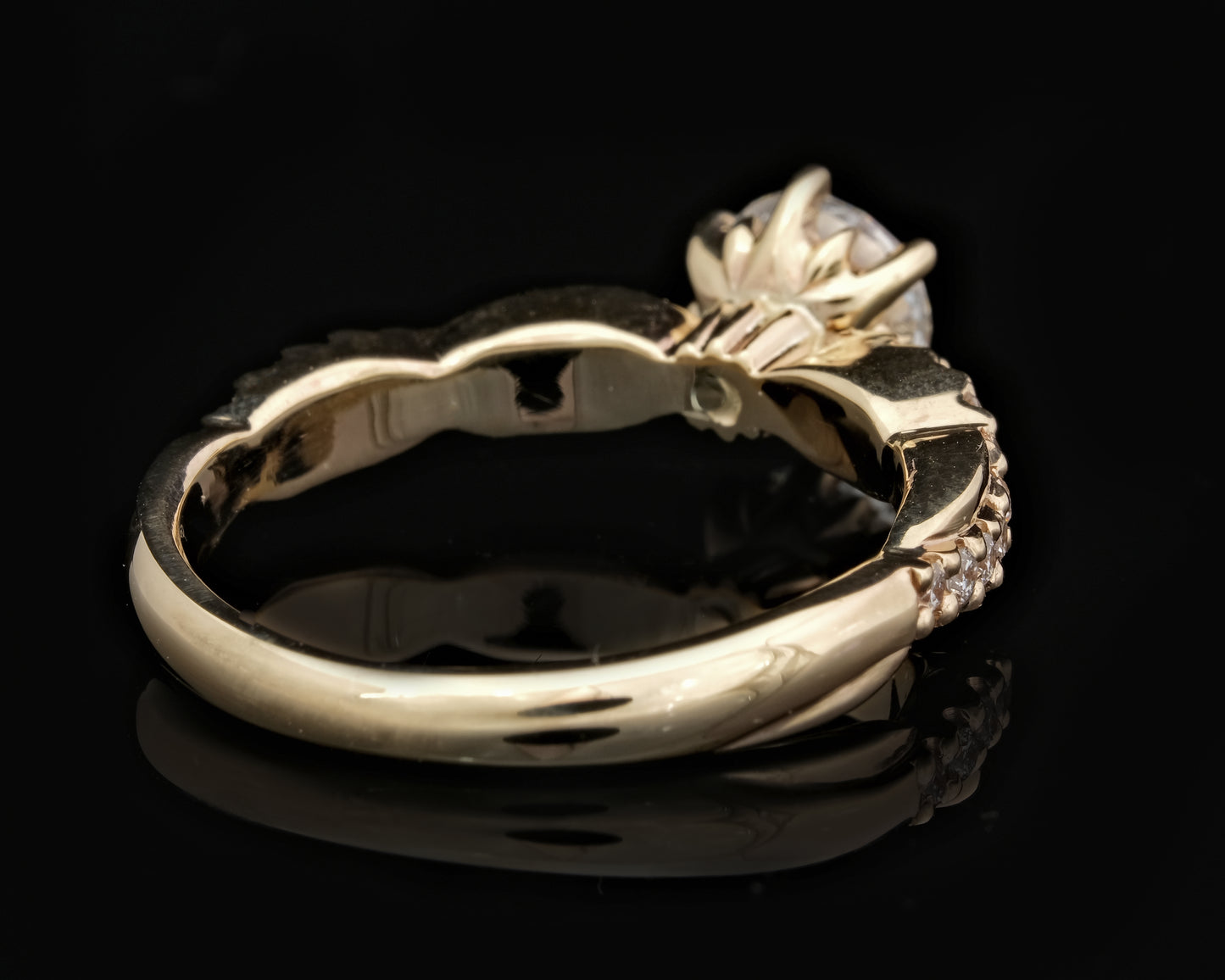 9ct Yellow Gold and Lab Grown Diamond Ring